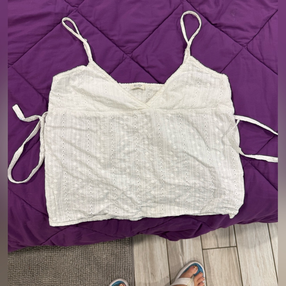 Brandy Melville (John Galt) White Eyelet Camisole